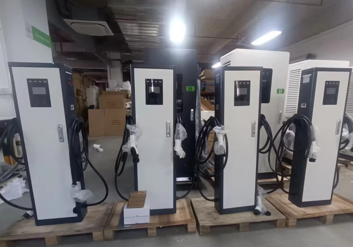 เครื่องชาร์จรถยนต์ไฟฟ้า AC แบบ - Type 2 Charger บทวิจารณ์และราคา